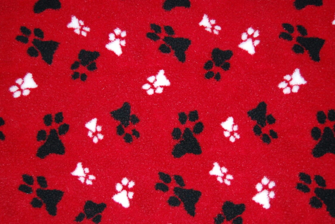 AniMate Double Stitched Fleece Blanket - Red 3 AniMate Double Stitched Fleece Blanket - Red