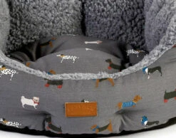 FatFace Marching Dogs Deluxe Slumber Dog Bed -Danish Design || Scruffs || Great&Small Sales 3