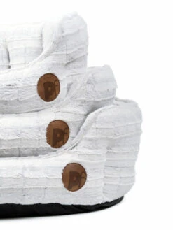 Petface White Plush Oval Bed -Danish Design || Scruffs || Great&Small Sales 59f7355bd7e414.27952481