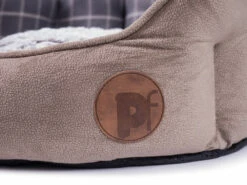 Petface Grey Check & Bamboo Oval Bed 12 Petface Grey Check & Bamboo Oval Bed -Danish Design || Scruffs || Great&Small Sales 59f735e9813205.70616909