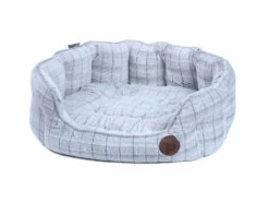 Petface White Plush Oval Bed