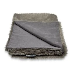 Petface Luxury Faux Fur Comforter Blanket 7 Petface Luxury Faux Fur Comforter Blanket -Danish Design || Scruffs || Great&Small Sales 5e18b6ed8482c8.25758824