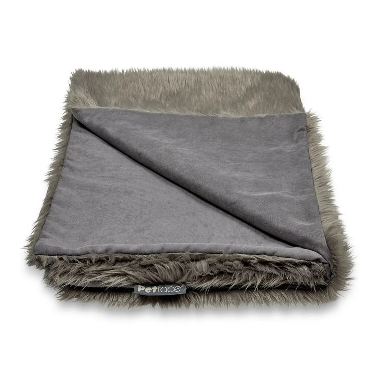 Petface Luxury Faux Fur Comforter Blanket 5 Petface Luxury Faux Fur Comforter Blanket - Image 3