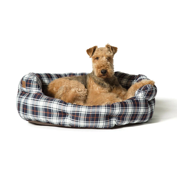 Danish Design Lumberjack White/Navy Deluxe Slumber Dog Bed 4 Danish Design Lumberjack White/Navy Deluxe Slumber Dog Bed - Image 2