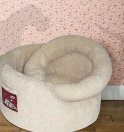 Danish Design Sherpa Fleece Cream My First Bed Puppy Dog Bed -Danish Design || Scruffs || Great&Small Sales Puppies main3