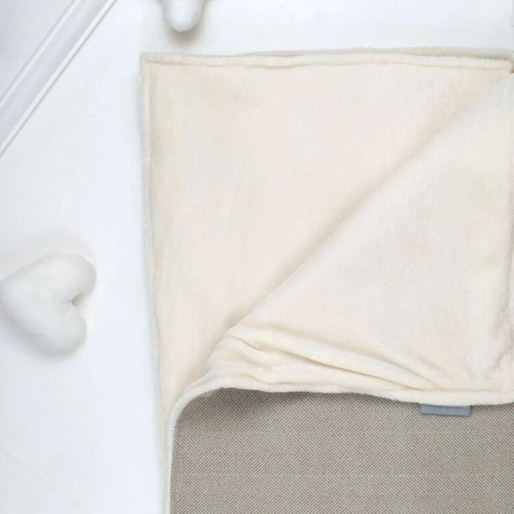 Lords & Labradors Tweed Dog Blanket Natural Herringbone 4 Lords & Labradors Tweed Dog Blanket Natural Herringbone - Image 2