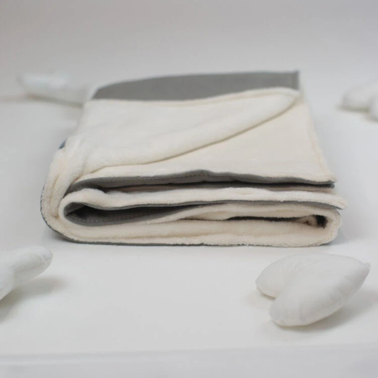 Lords & Labradors Dog & Puppy Savanna Blanket Savanna Stone 4 Lords & Labradors Dog & Puppy Savanna Blanket Savanna Stone - Image 2