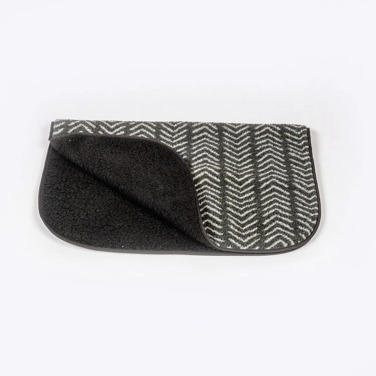 Danish Design Fleece Charcoal Arrows Blanket 4 Danish Design Fleece Charcoal Arrows Blanket - Image 2