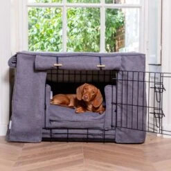 Lords & Labradors Dog Crate Set In Oxford Blue Herringbone -Danish Design || Scruffs || Great&Small Sales herringbone oxford set